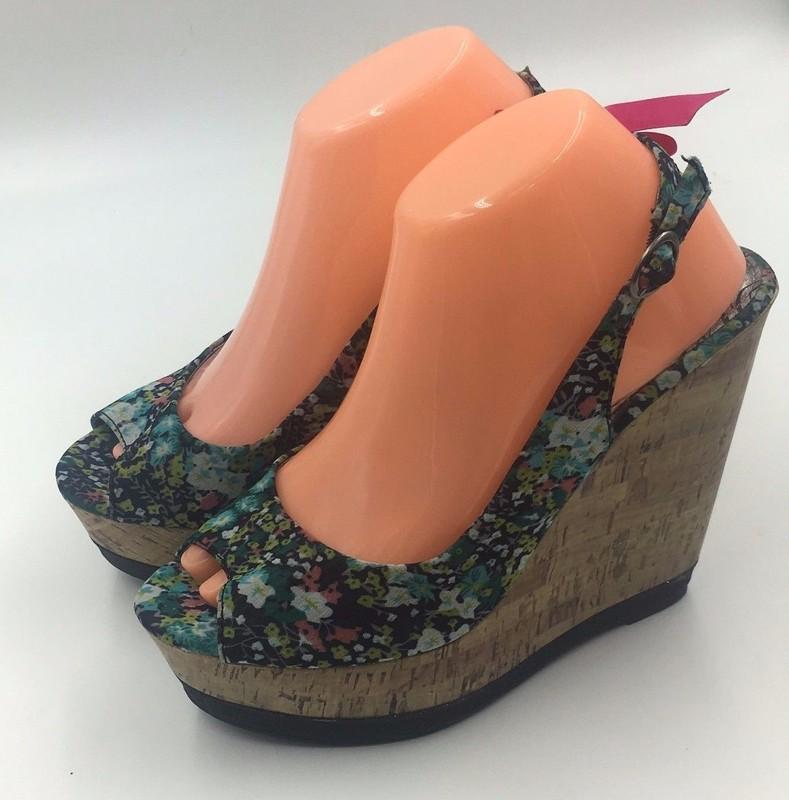 New Material Girl Womens Wave Multi Floral Print Wedge Sandals Shoes Sizes 6-10