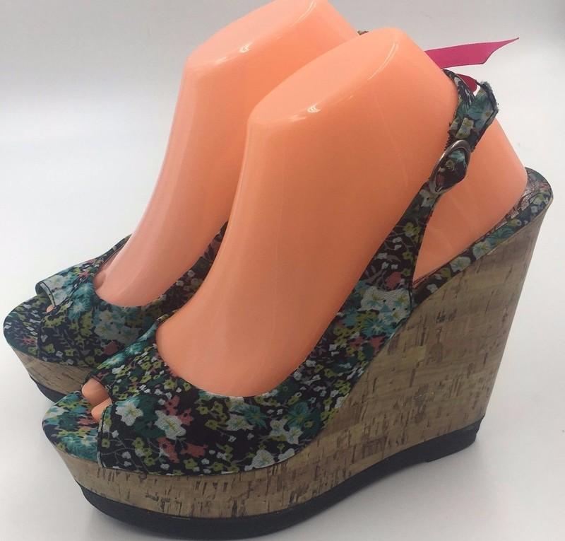 New Material Girl Womens Wave Multi Floral Print Wedge Sandals Shoes sizes 6-10