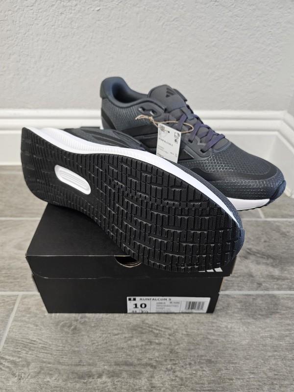 New-Mens Sneakers Adidas Runfalcon 5 Running Shoe (size 10)