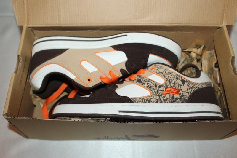 NEW NIB ETHAN HAWK Brown White Leather Skateboarding Sneakers Shoes Boys Sz 7