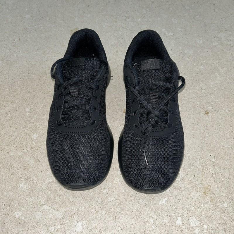 New Nike All Black Tanjun Running Shoes Boys Youth 6.5