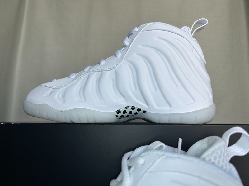 New Nike Little Posite One Triple White Foamposite Pre School Shoes HQ1960-100