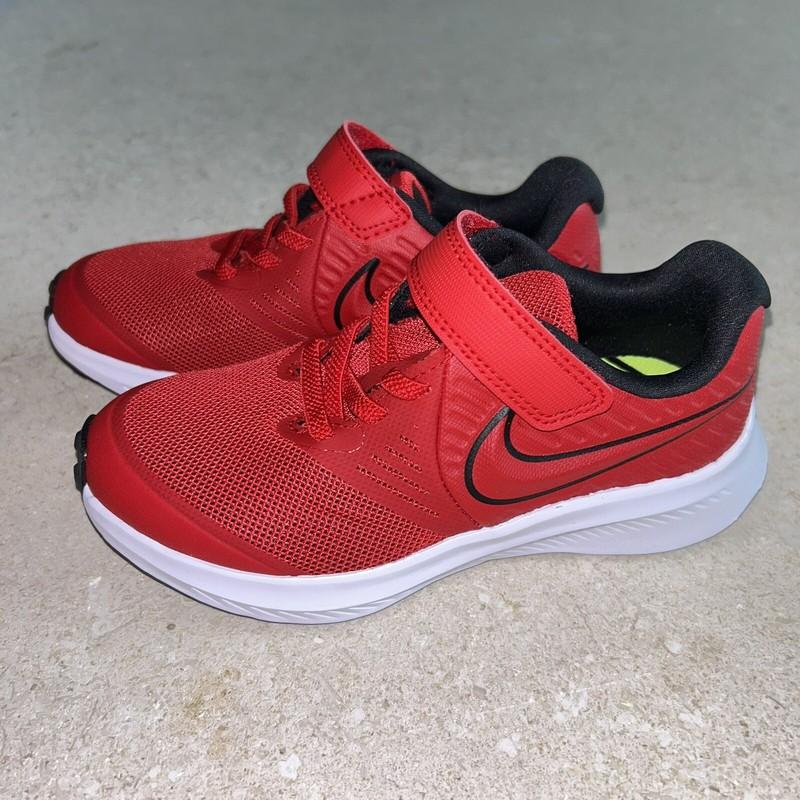New Nike Red Star Runner Boys Youth Sneaker Shoes Size 11