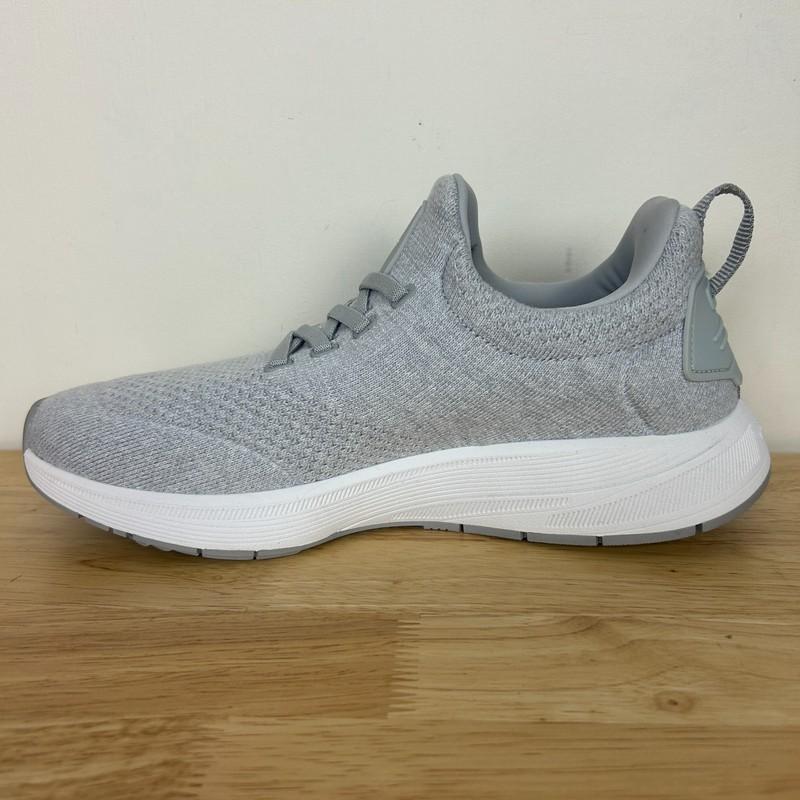 NEW Peter Millar Glide V3 Sneaker Crown Sport Mens 8 (EU 41) Low Top Gray White