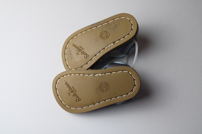NEW Salt Water Sandals Original Pewter Silver Leather Size 4 Baby/Todd