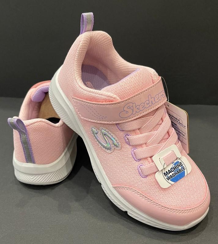 New Skechers Girls Athletic Shoes Size: 11 Big Kids Running Sneakers Light Pink