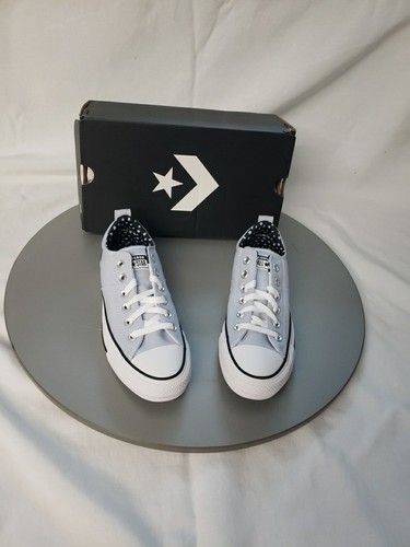 NIB Converse shoes women 572368f Ghost /white/black Size 8.5