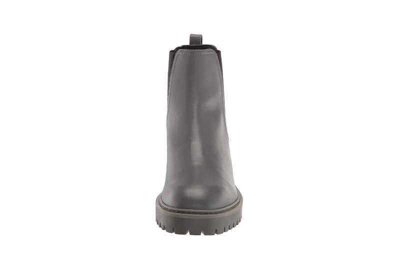 NIB - KENNETH COLE Salt Lug Sole Chelsea Women Boots