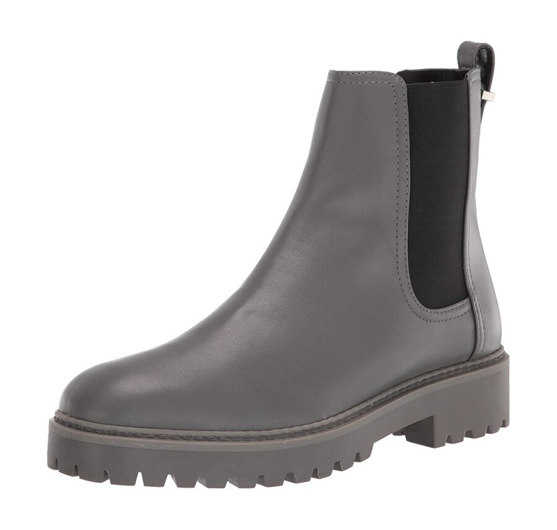 NIB - KENNETH COLE Salt Lug Sole Chelsea Women Boots