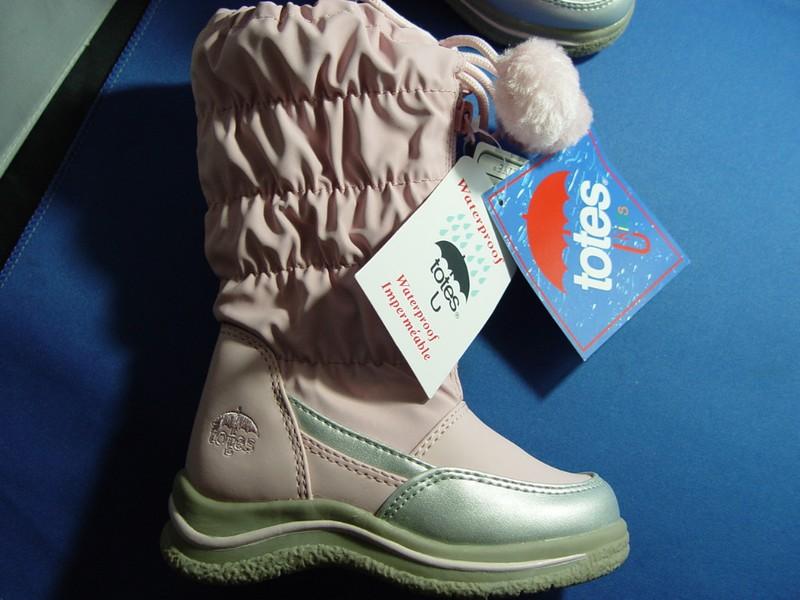NIB TOTES "BELLA" PINK INFANT BOOTS FULL ZIPPER