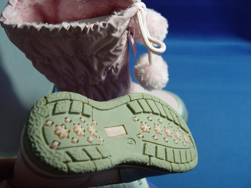 NIB TOTES "BELLA" PINK INFANT BOOTS FULL ZIPPER