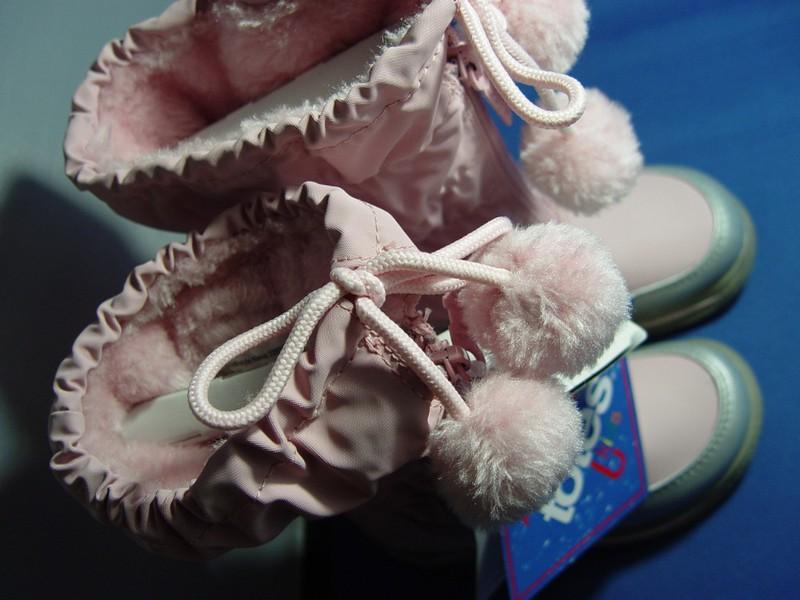 NIB TOTES "BELLA" PINK INFANT BOOTS FULL ZIPPER