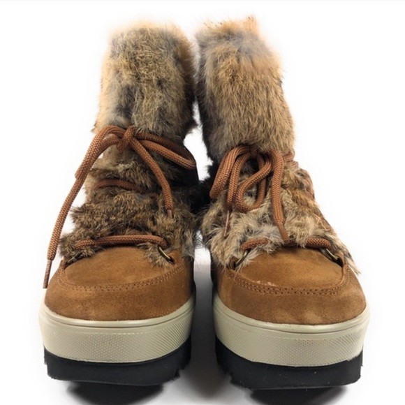 NIB Womens Cougar Rabbit Fur Suede Vanora Boots Size: 11 Color: Hazel