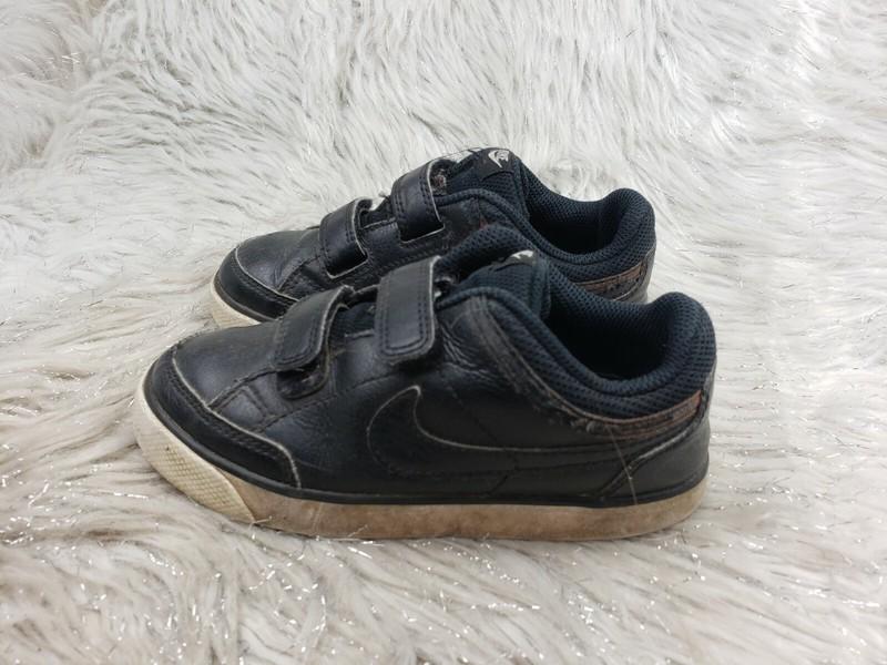 NIKE 579949-017 Black Leather Easy On Sneakers Child Size 10