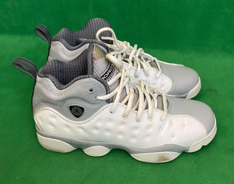 Nike 820273-103 Jordan Jumpman Team II BG White/Black-Wolf Gray Shoes Size 6Y