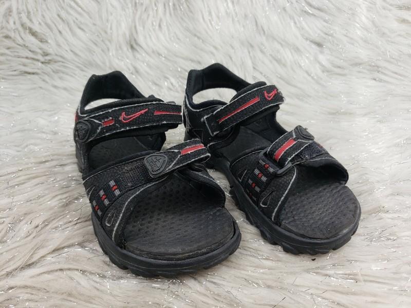 NIKE ACG Black Red Active Sandals Child Size 8