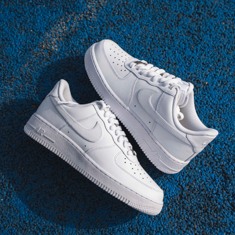Nike Air Force 1 '07 Low Top New Classic Sneakers White