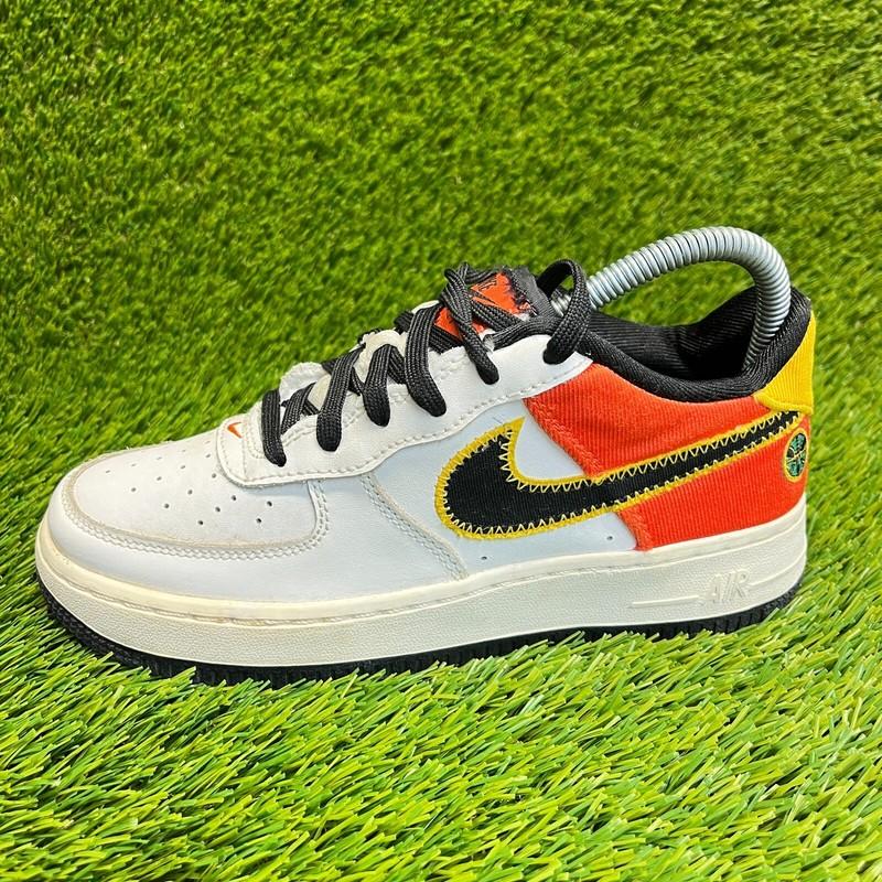 Nike Air Force 1 Low LV8 Boys Size 4.5Y White Orange Athletic Shoes Sneakers