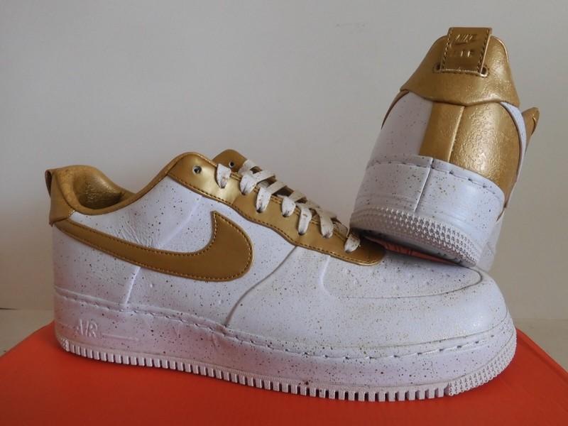 NIKE AIR FORCE 1 LOW SUPREME 1/0 TZ WHITE-METALLIC GOLD SZ 12 [516630-170]
