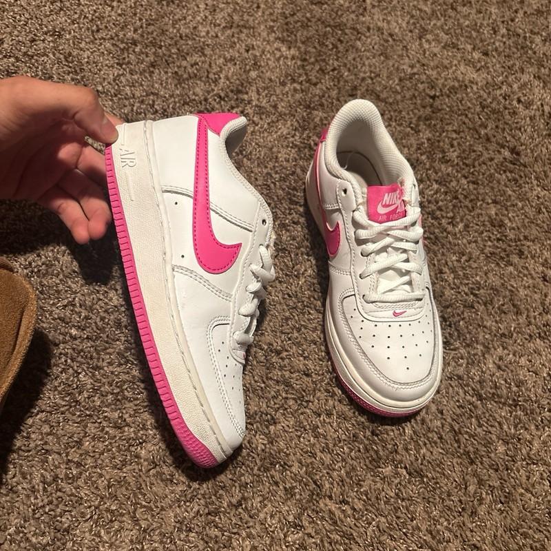 Nike Air Force 1 Trainers In White And Pink Kids Girl Size 2y