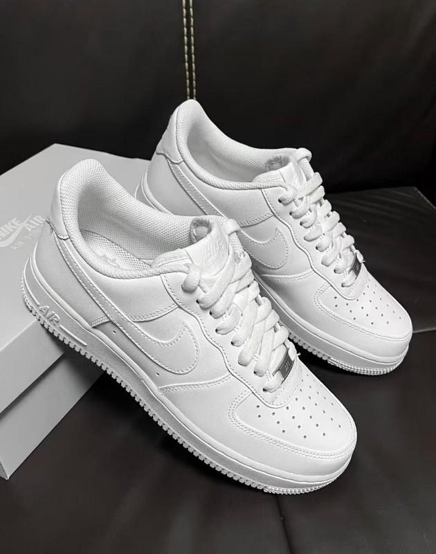 Nike Air Force 1 "Triple White" Low Top Classic Sneakers Us Size