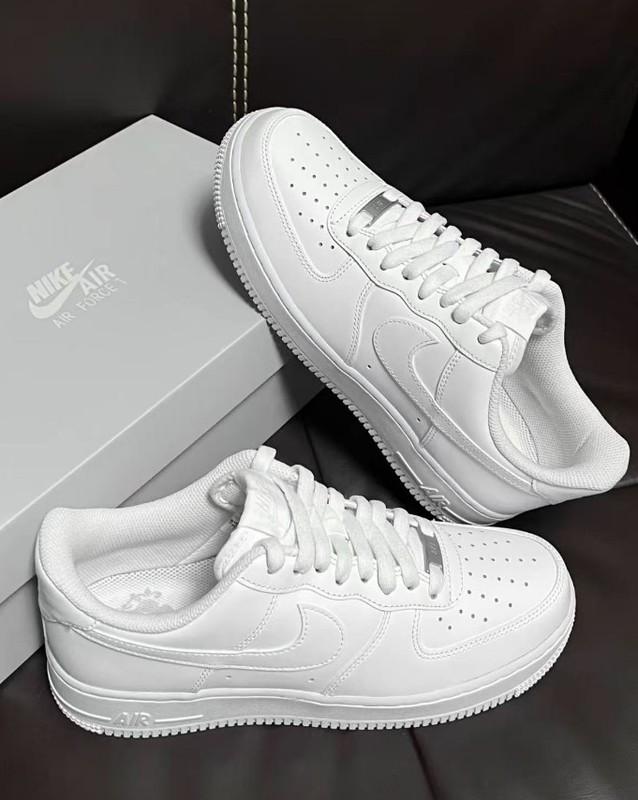 Nike Air Force 1 "Triple White" Low Top Classic Sneakers Us Size