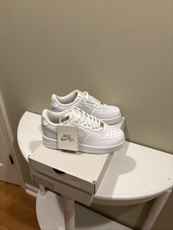 Nike Air Force 1 White - Womens size 7