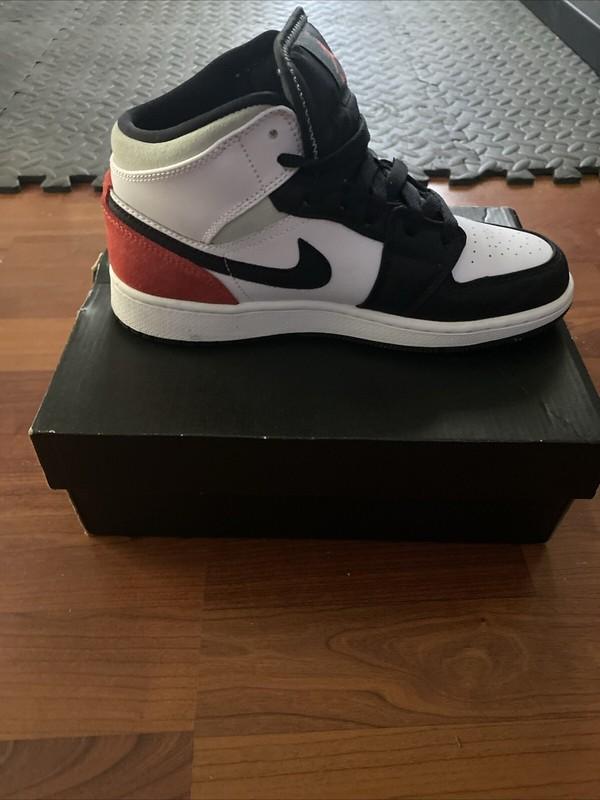 Nike Air Jordan 1 Mid 7 Youth