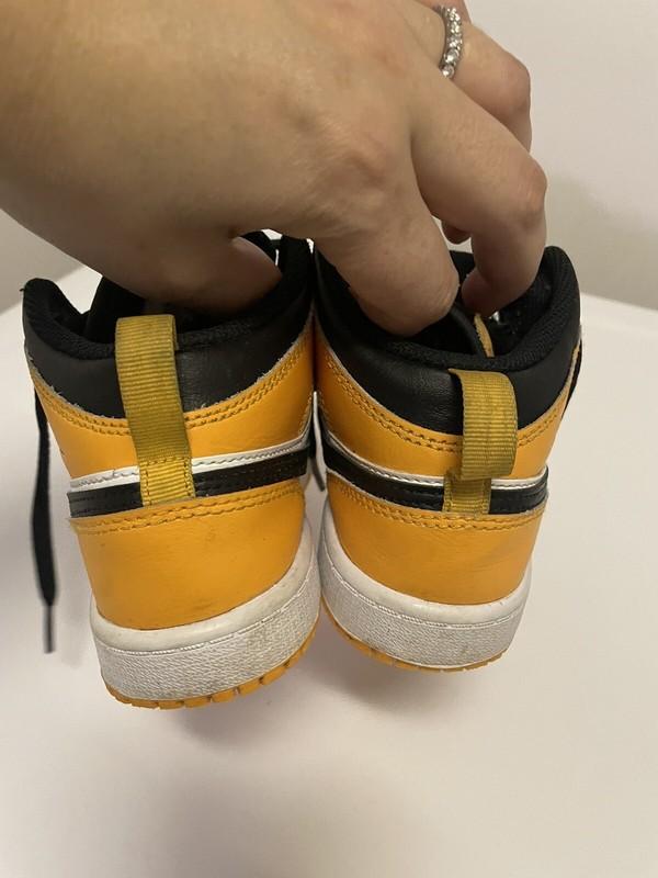 Nike Air Jordan 1 Mid Taxi Black-White Size 1 Y Excellent Used