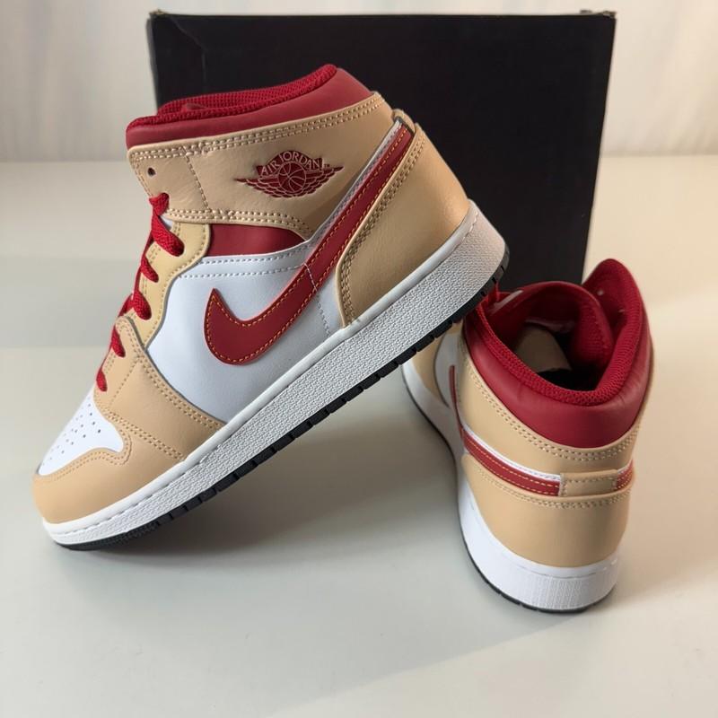 Nike Air Jordan 1 Mid White Onyx Light Cardinal Curry GS Size 7Y Sneakers NEW