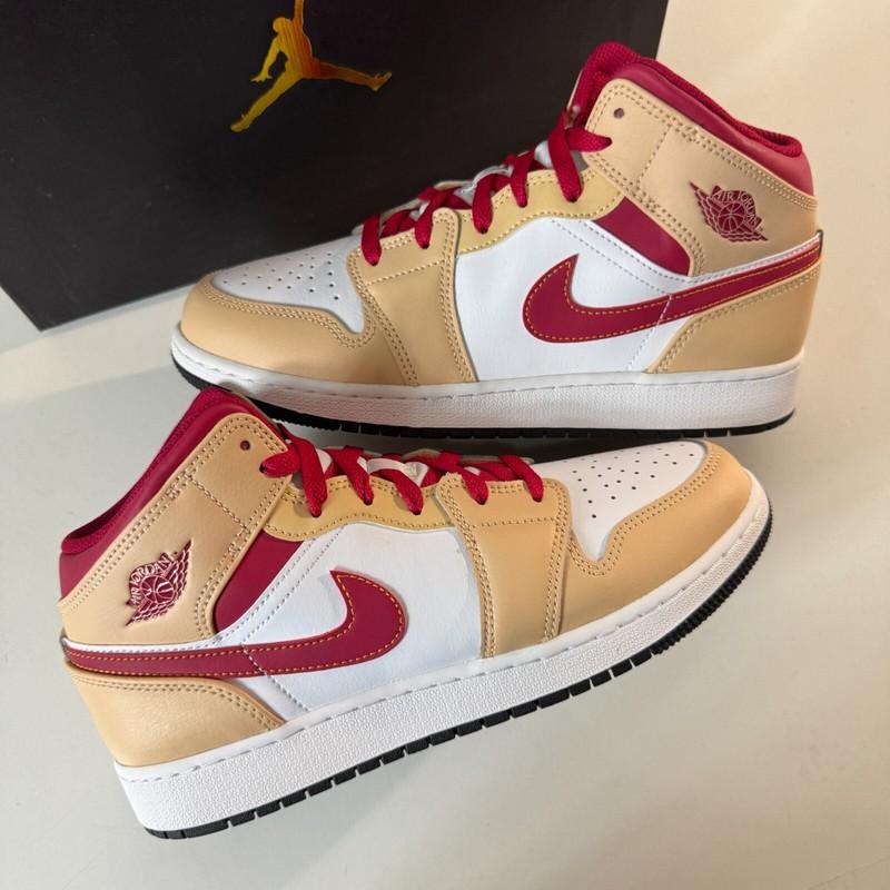 Nike Air Jordan 1 Mid White Onyx Light Cardinal Curry GS Size 7Y Sneakers NEW
