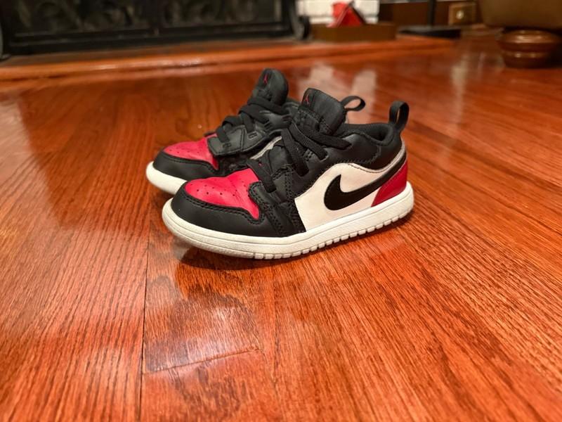 Nike Air Jordan 1 Retro Low Tops (PS) Size 10c Kids Good Condition