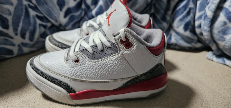 Nike Air Jordan 3 Retro DM0966-160 Fire Red GS Youth Size 13C