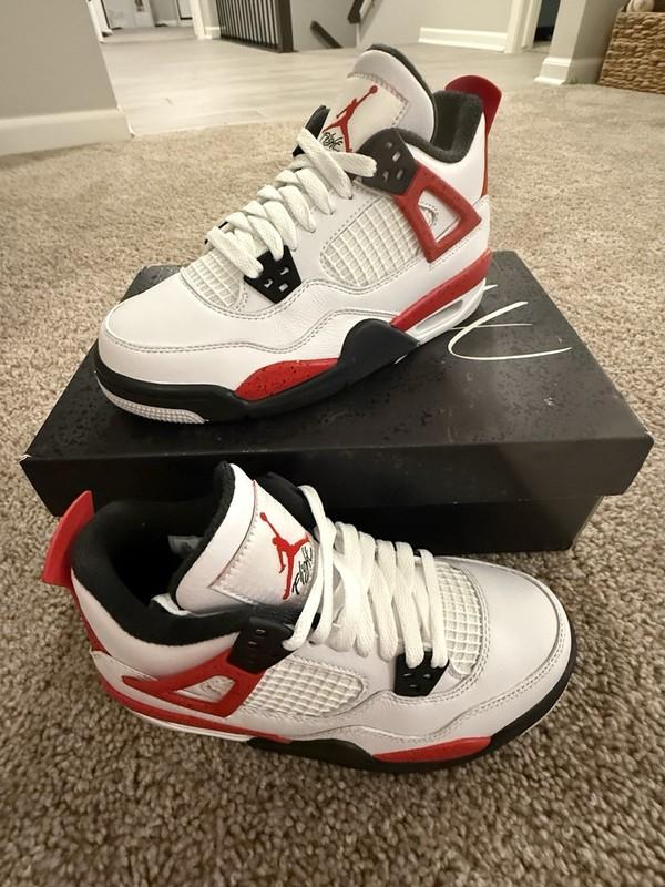 Nike Air Jordan 4 Retro Fire Red GS Size 3.5Y