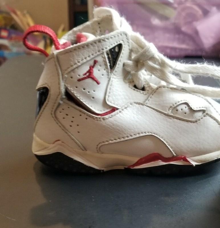 Nike Air Jordan Retro Toddler Sneakers Lace 2008 Shoes White Red Black Cutout 6C