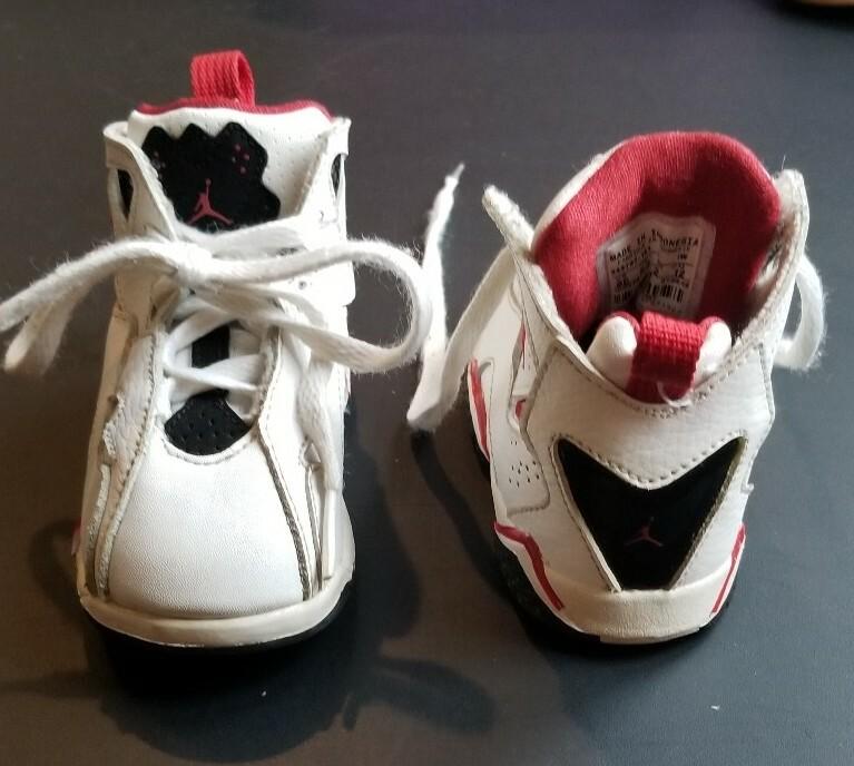 Nike Air Jordan Retro Toddler Sneakers Lace 2008 Shoes White Red Black Cutout 6C