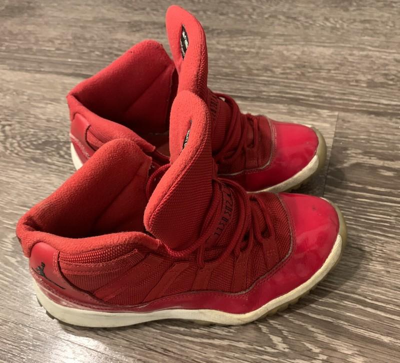 Nike Air Jordan XI 11 Win Like '96" 2017 Retro BG GS Red 378038-623 Sz 3Y