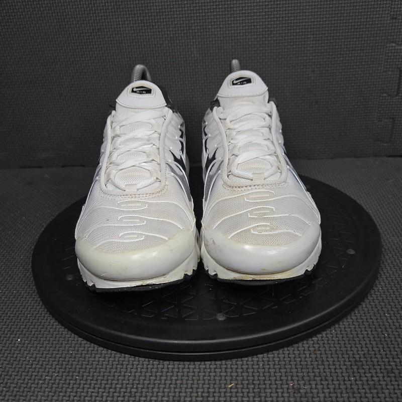 Nike Air Max Plus Shoes Boys Sz 5.5 White Black Athletic Trainers Sneakers