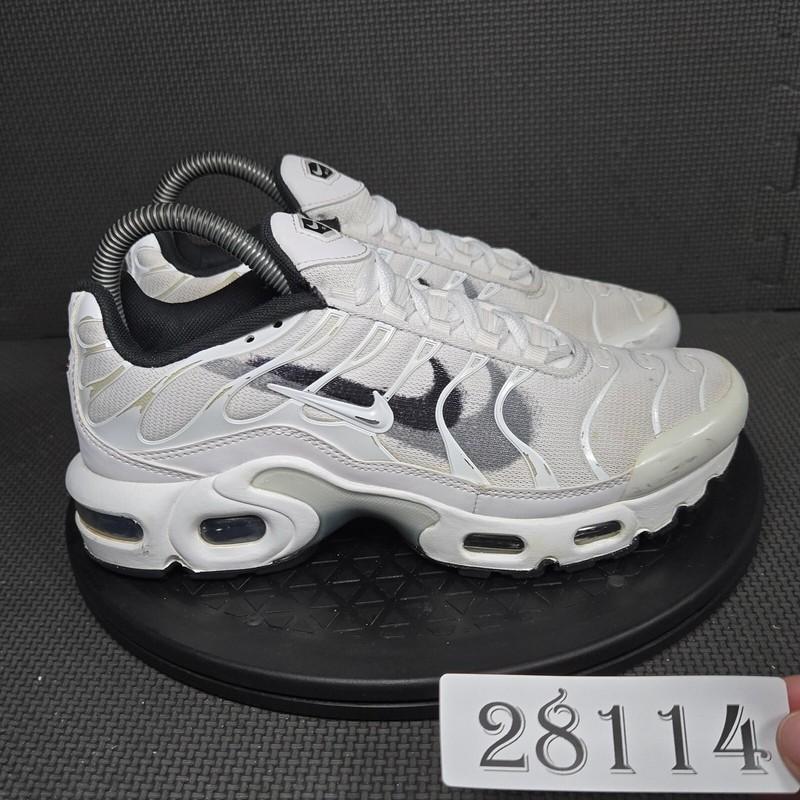 Nike Air Max Plus Shoes Boys Sz 5.5 White Black Athletic Trainers Sneakers
