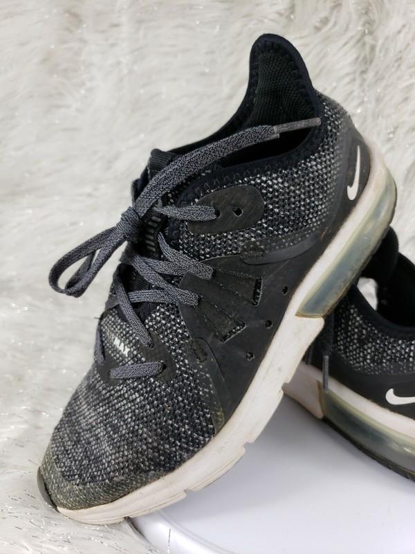 Nike Air Max Sequent 922884-001 Black Low Top Lace Up Athletic Shoes Size 4.5Y