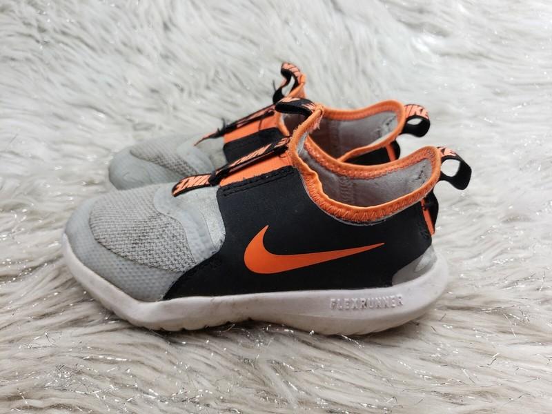 NIKE AT4663-012 Gray Black Orange Slip On Shoes Kids Size 10.5