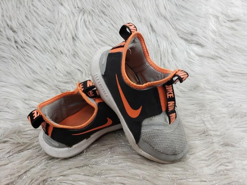 NIKE AT4663-012 Gray Black Orange Slip On Shoes Kids Size 10.5