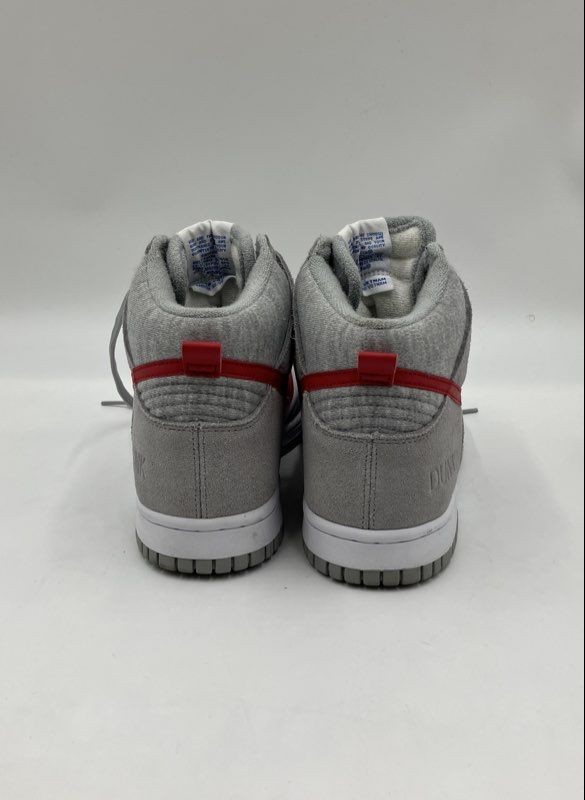 Nike Athletic Club Dunk High Youth Athletic Shoes - US 7Y