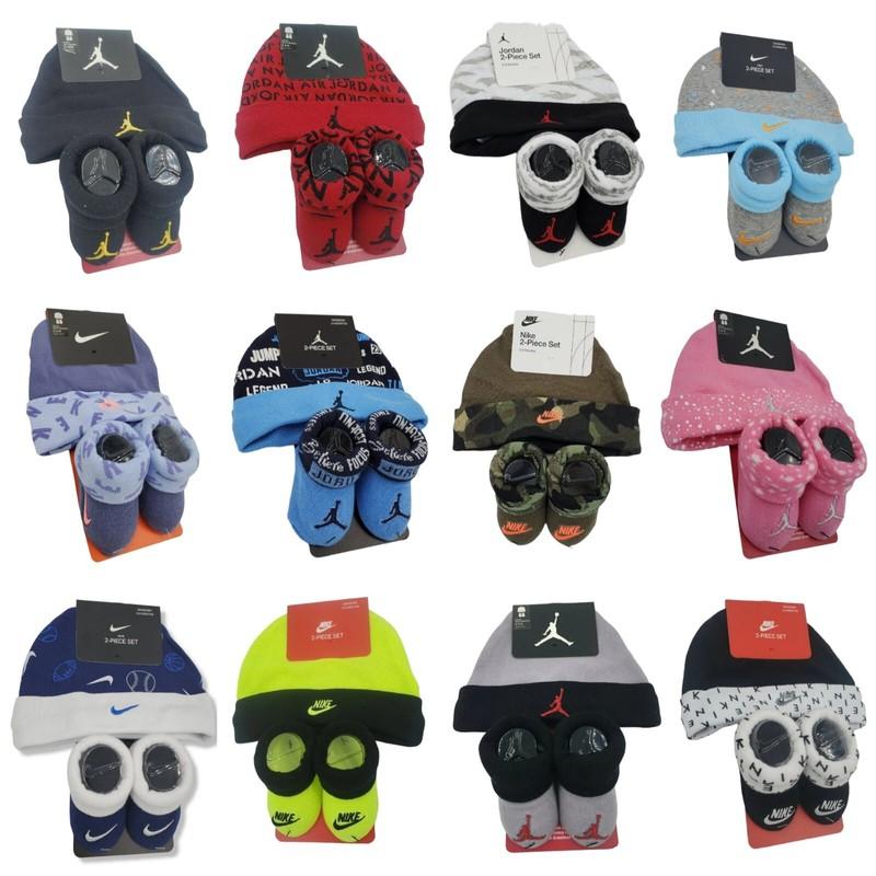 Nike Baby Booties & Cap Gift 0-6 Months Multi Color Boys Girls Infant Hat L33