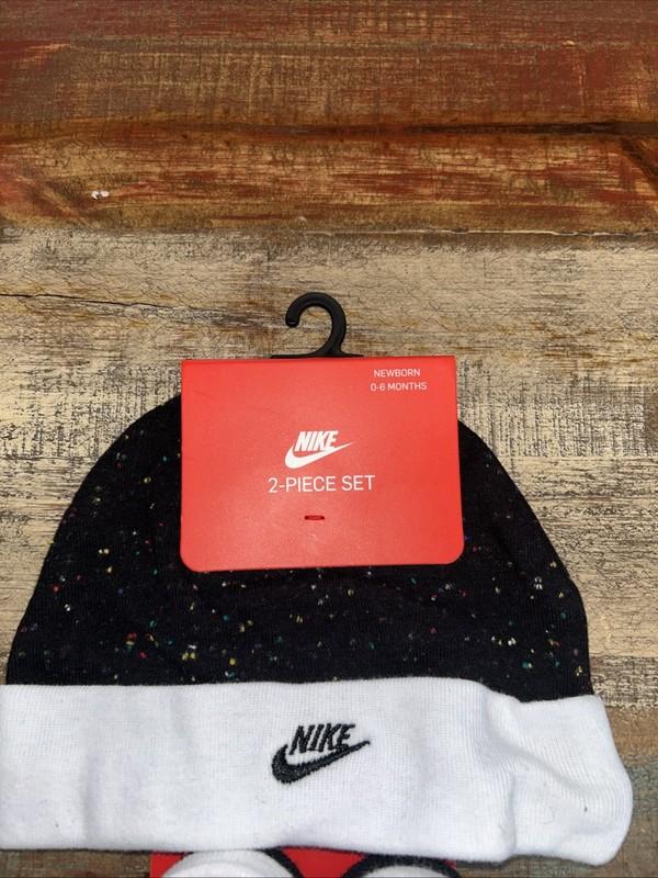 Nike Booties Crib Hat And Booties Newborn 0/6 Months Assorted Color