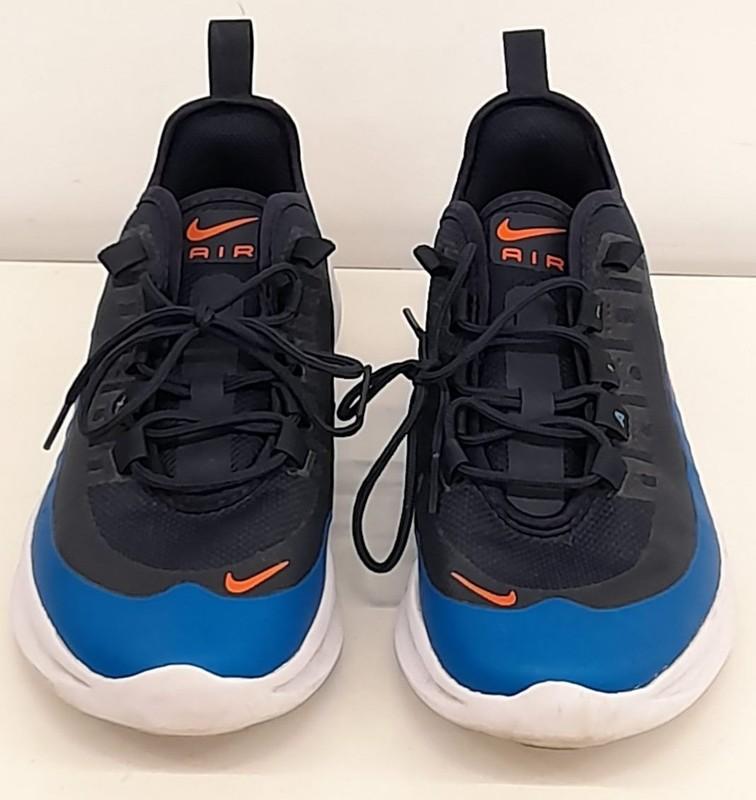 Nike Boy's Air Max Axis Blue Size 7 Sneakers