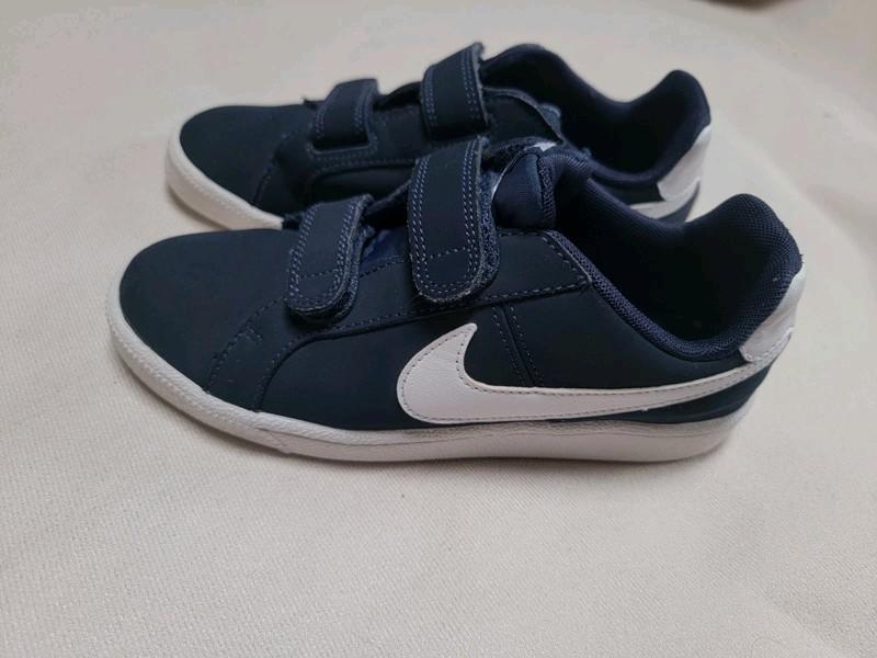 Nike Boy Shoes Size 2 School Shoes Court Royale