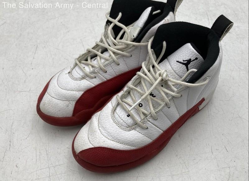 Nike Boys Air Jordan 12 Retro PS 151186-116 Cherry Red White Sneakers Size 3Y