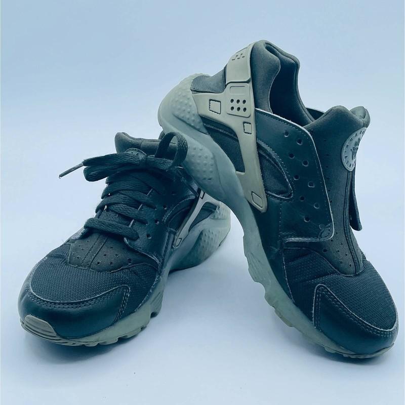 Nike Boys Huarache Running Shoes Gray Black 854275-302 Low Top Lace Up 6.5Y