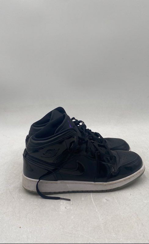 Nike Boys Jordan 1 Mid SE DV1337-004 Black Lace-Up Sneaker Shoes Size 7Y